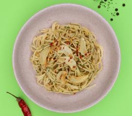 Pasta aglio olio e peperoncino